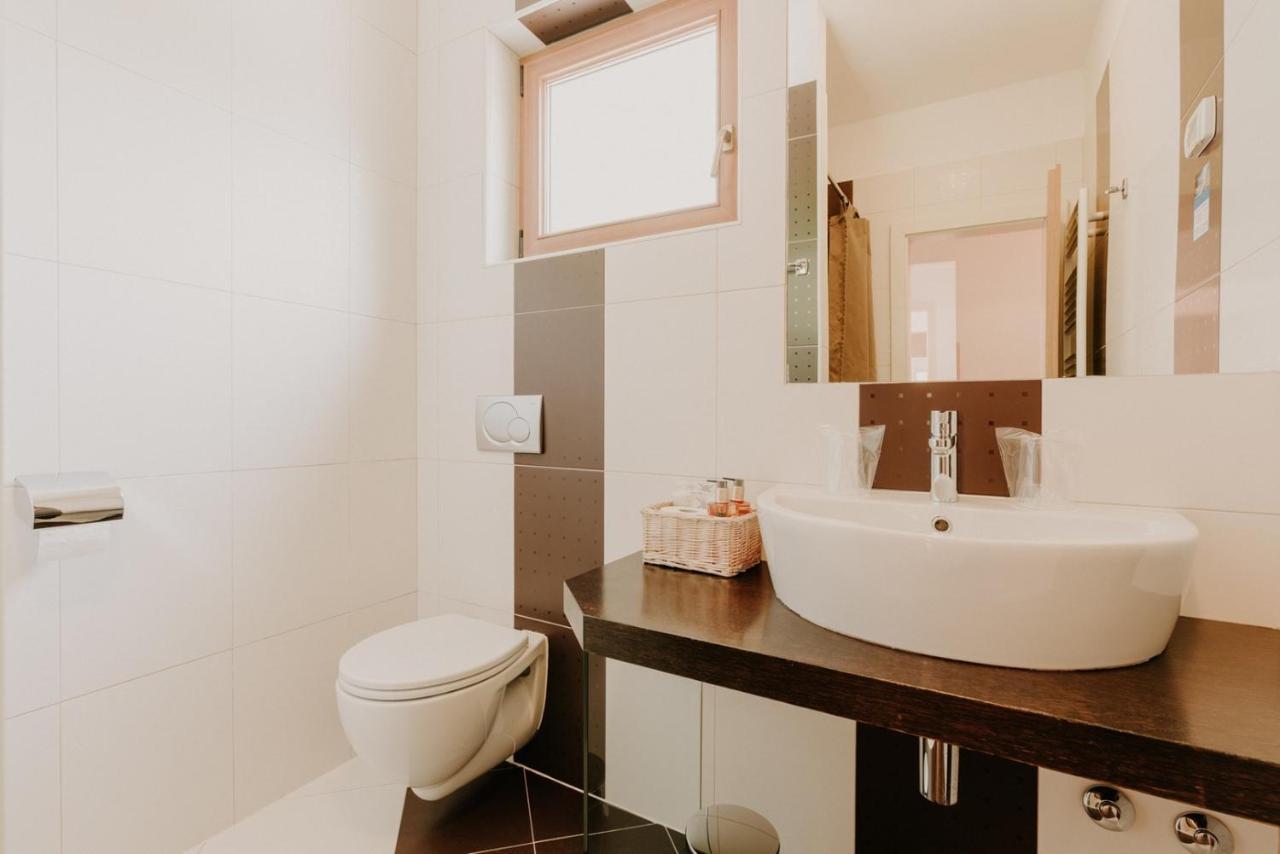 Bed And Breakfast Kolo Adults Only Buzinija Exterior photo