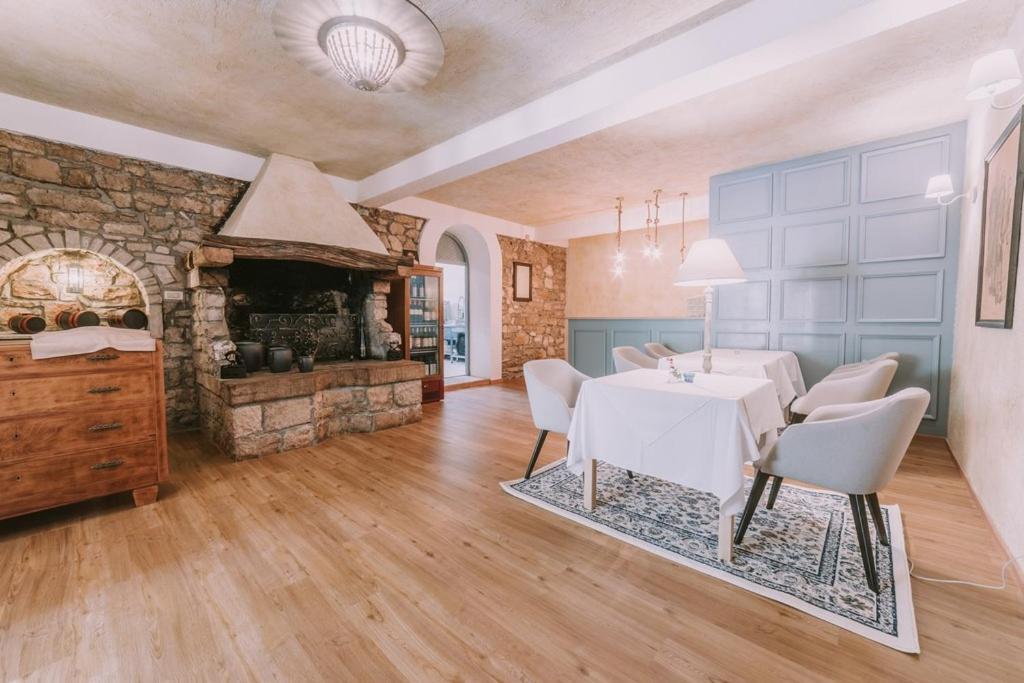 Bed And Breakfast Kolo Adults Only Buzinija Exterior photo